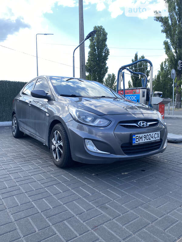 Седан Hyundai Accent 2011 в Києві