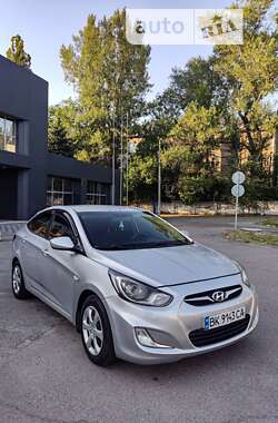 Седан Hyundai Accent 2011 в Дніпрі