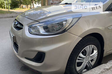 Седан Hyundai Accent 2011 в Черкассах