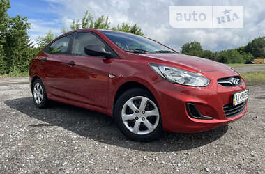 Седан Hyundai Accent 2013 в Харкові