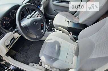 Седан Hyundai Accent 2009 в Львове