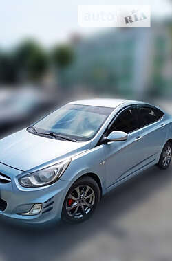 Седан Hyundai Accent 2011 в Каменке