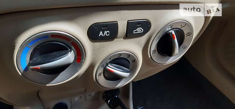 Седан Hyundai Accent 2008 в Києві