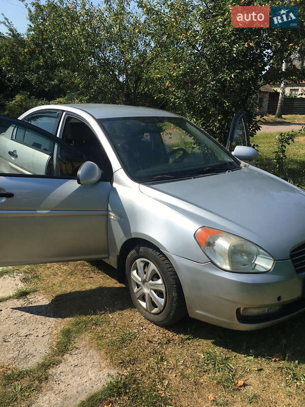 Hyundai Accent 2008