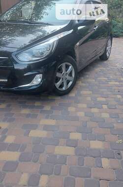 Хэтчбек Hyundai Accent 2012 в Буче