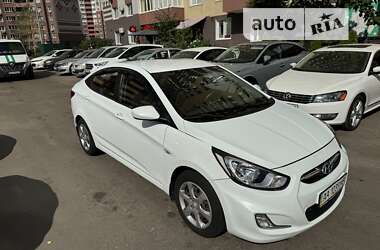 Седан Hyundai Accent 2012 в Києві