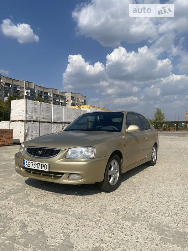 Hyundai Accent 2002