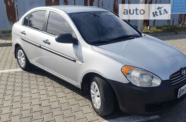 Седан Hyundai Accent 2008 в Черновцах