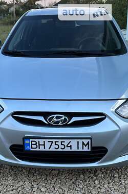 Седан Hyundai Accent 2011 в 