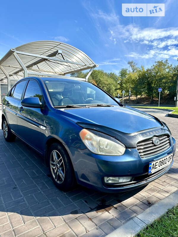 Седан Hyundai Accent 2008 в Днепре