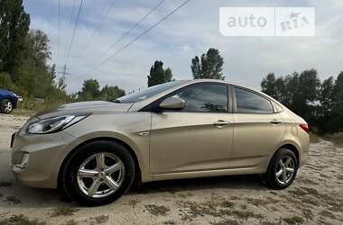 Седан Hyundai Accent 2011 в Києві