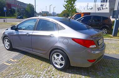 Седан Hyundai Accent 2016 в Львове