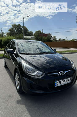 Седан Hyundai Accent 2013 в Чернігові