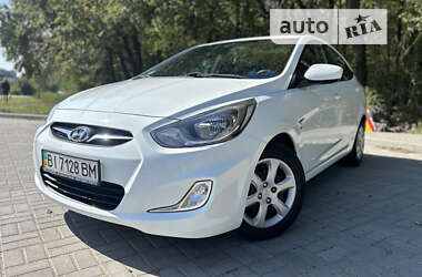 Седан Hyundai Accent 2012 в Виннице