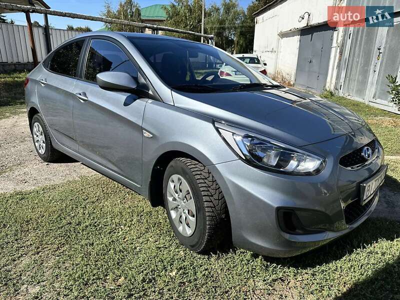 Седан Hyundai Accent 2018 в Решетиловке