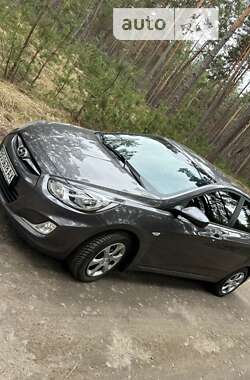 Седан Hyundai Accent 2011 в Лебедині