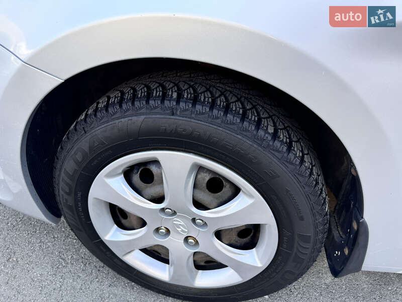 Седан Hyundai Accent 2011 в Києві