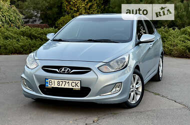 Седан Hyundai Accent 2012 в Полтаве