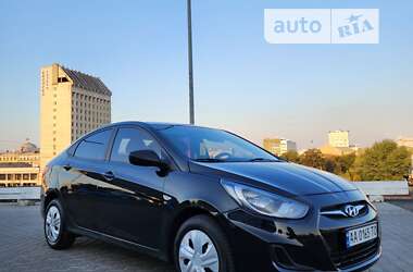 Седан Hyundai Accent 2013 в Харкові