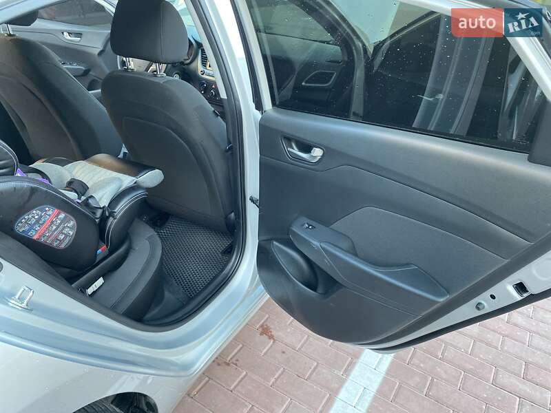 Седан Hyundai Accent 2019 в Черкассах