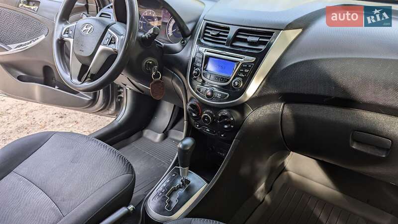 Седан Hyundai Accent 2012 в Харькове