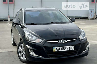 Седан Hyundai Accent 2012 в Києві