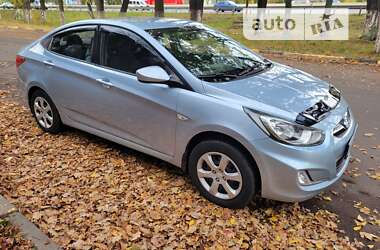 Седан Hyundai Accent 2011 в Києві