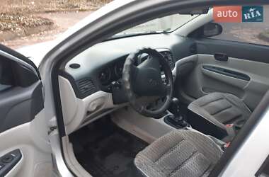 Седан Hyundai Accent 2008 в Славянске