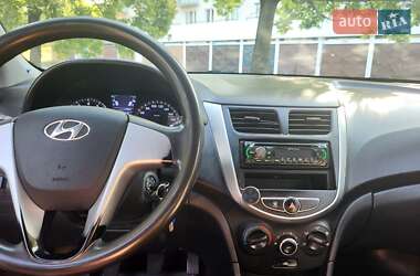 Седан Hyundai Accent 2013 в Ужгороде