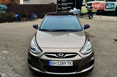 Хетчбек Hyundai Accent 2013 в Одесі