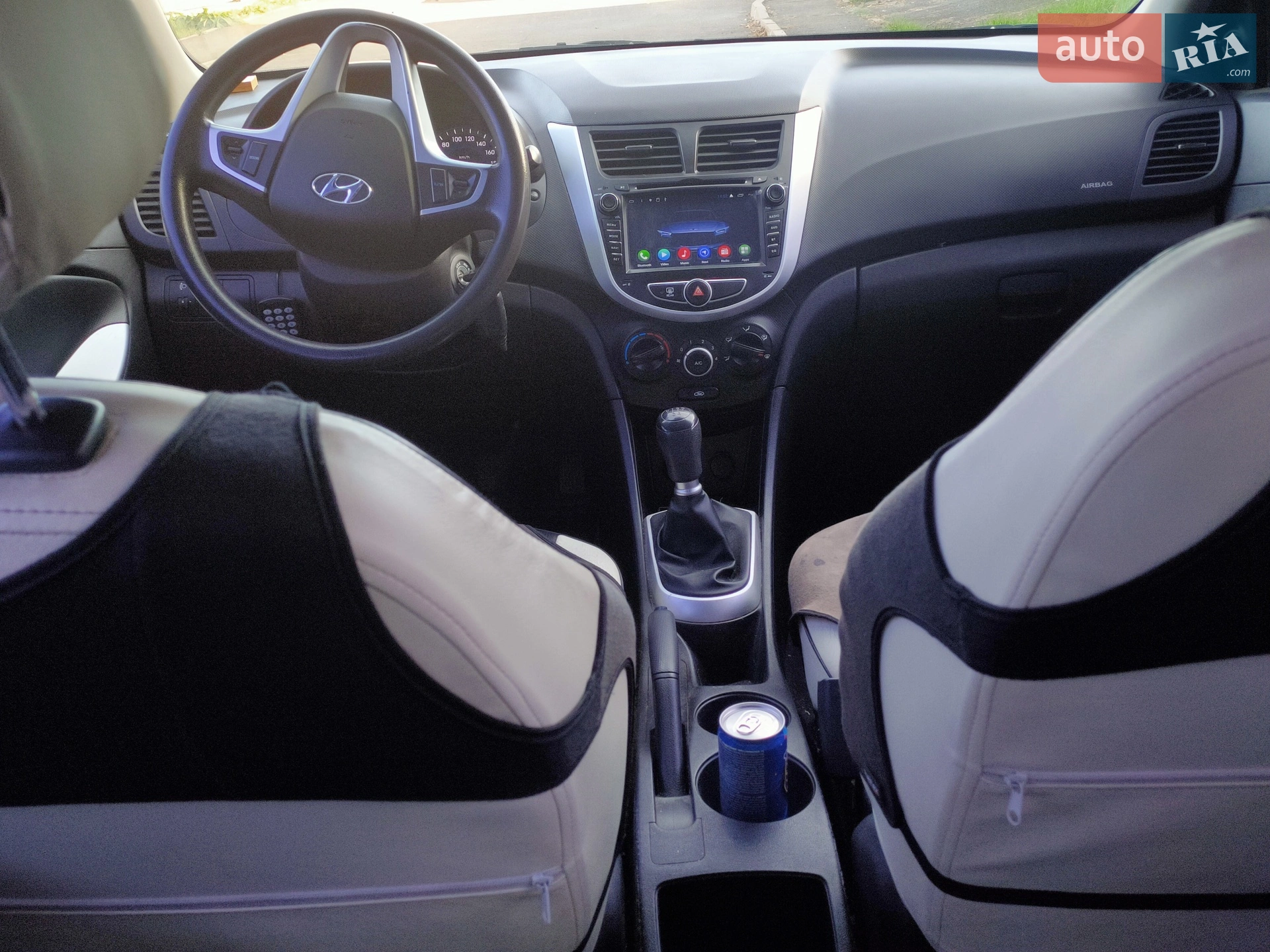2012 Hyundai Accent - мініатюра 9