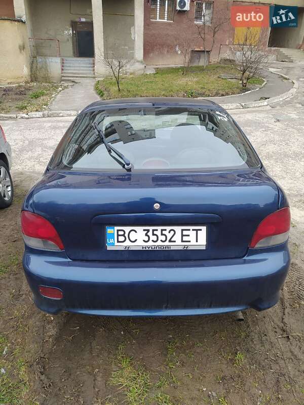 Лифтбек Hyundai Accent 1997 в Новом Роздоле