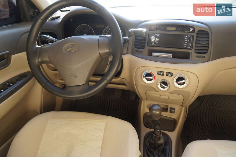 Седан Hyundai Accent 2008 в Ахтырке