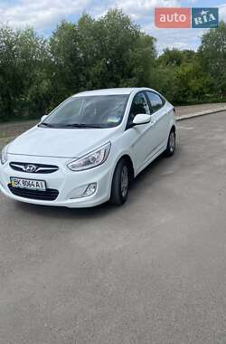 Седан Hyundai Accent 2013 в 