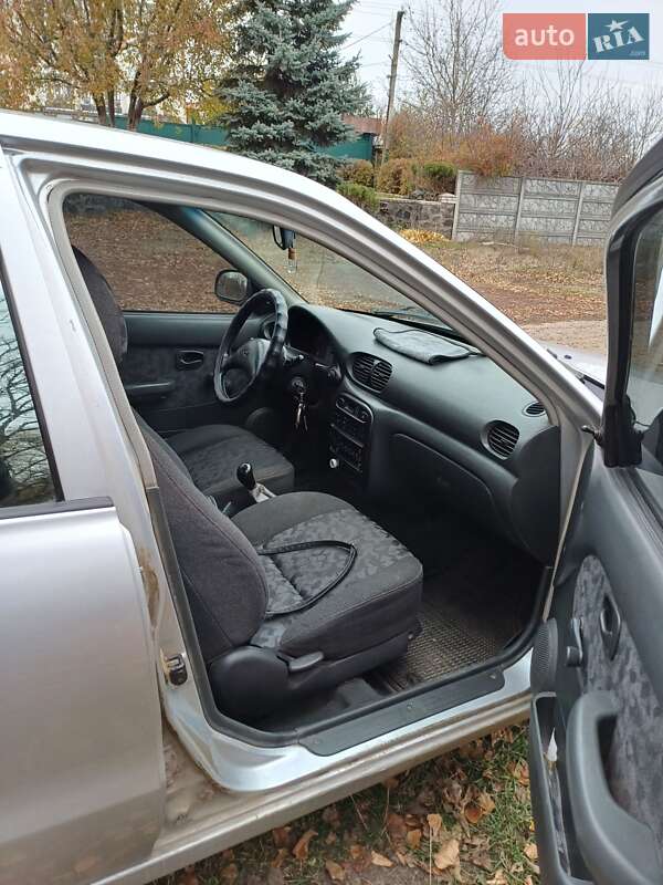 Седан Hyundai Accent 1996 в Смеле