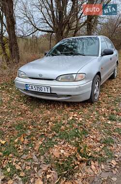 Седан Hyundai Accent 1996 в Смілі