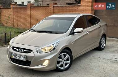 Седан Hyundai Accent 2011 в Одессе