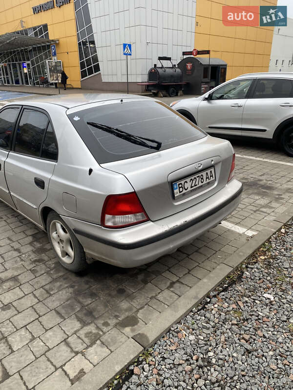 Ліфтбек Hyundai Accent 2000 в Львові фото 5 Ліфтбек Hyundai Accent 2000 в Львові