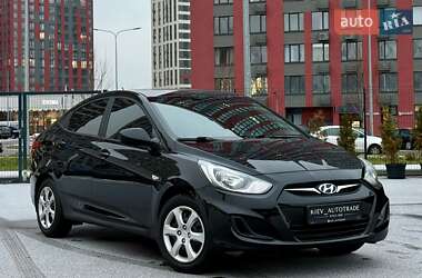 Седан Hyundai Accent 2012 в Києві