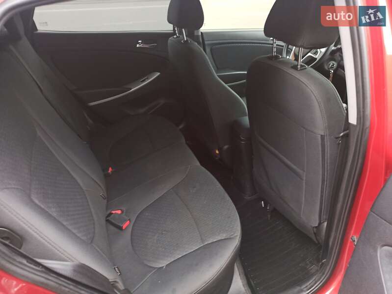 Хетчбек Hyundai Accent 2012 в Святопетрівське фото 16 Хетчбек Hyundai Accent 2012 в Святопетрівське