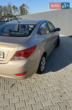 Седан Hyundai Accent 2011 в Хмельницькому