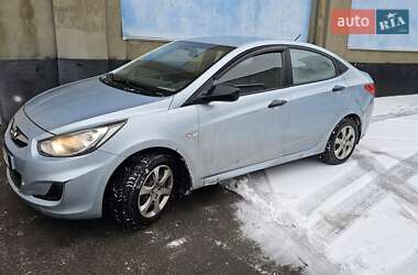 Седан Hyundai Accent 2011 в Києві