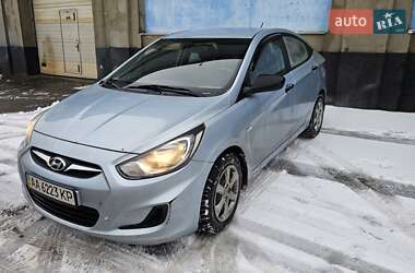 Седан Hyundai Accent 2011 в Киеве