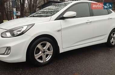 Седан Hyundai Accent 2013 в Києві