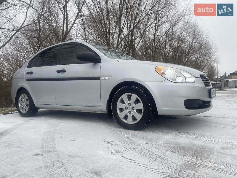 Hyundai Accent 2009