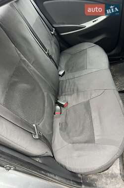 Седан Hyundai Accent 2013 в 