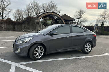 Седан Hyundai Accent 2011 в Днепре