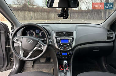 Седан Hyundai Accent 2011 в Днепре