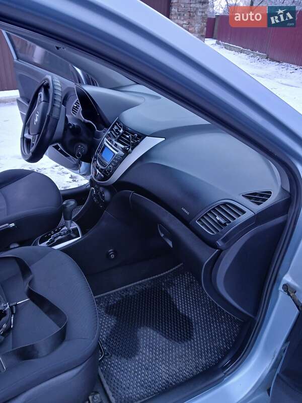 Седан Hyundai Accent 2011 в Львове