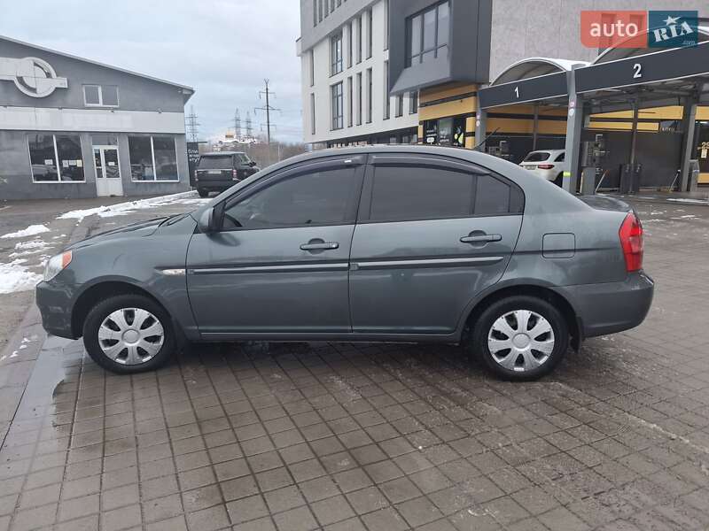 Седан Hyundai Accent 2008 в Львові